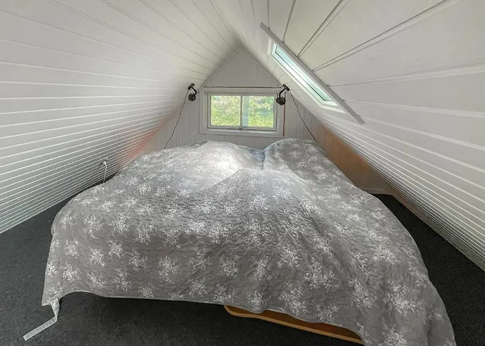 Дом отдыха 3 Bedroom In *